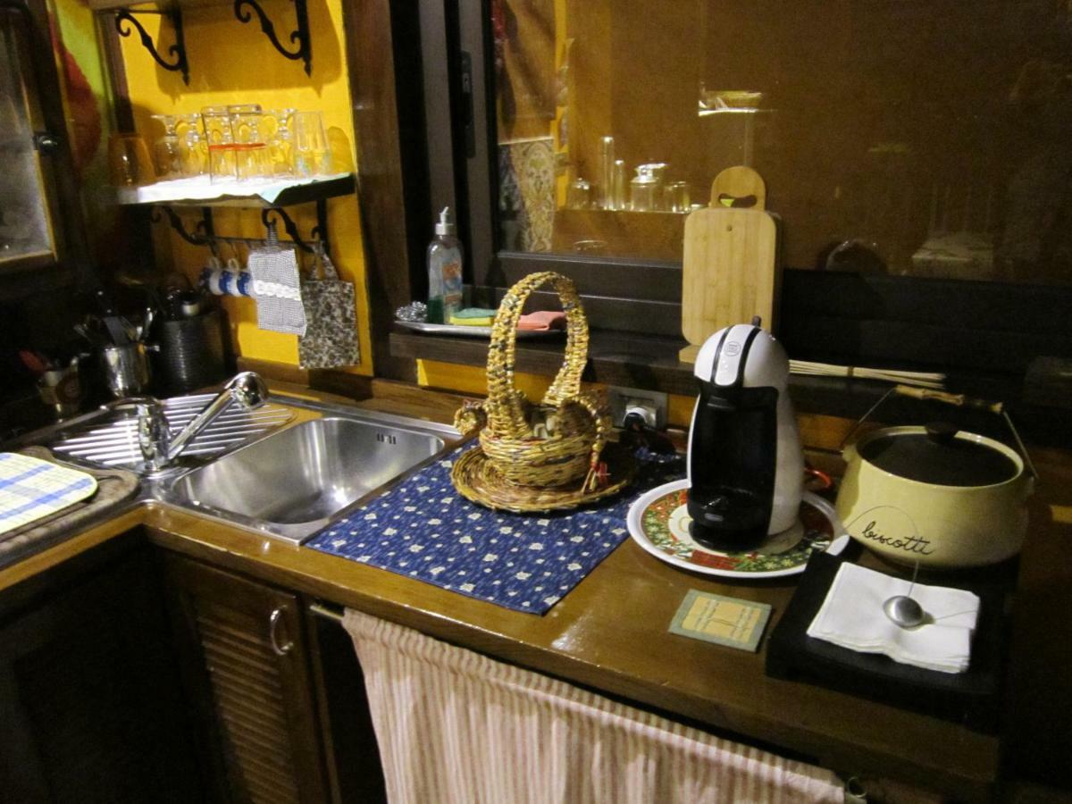 La Castellana Una Finestra Sul Mare- Air Conditioned レーリチ エクステリア 写真